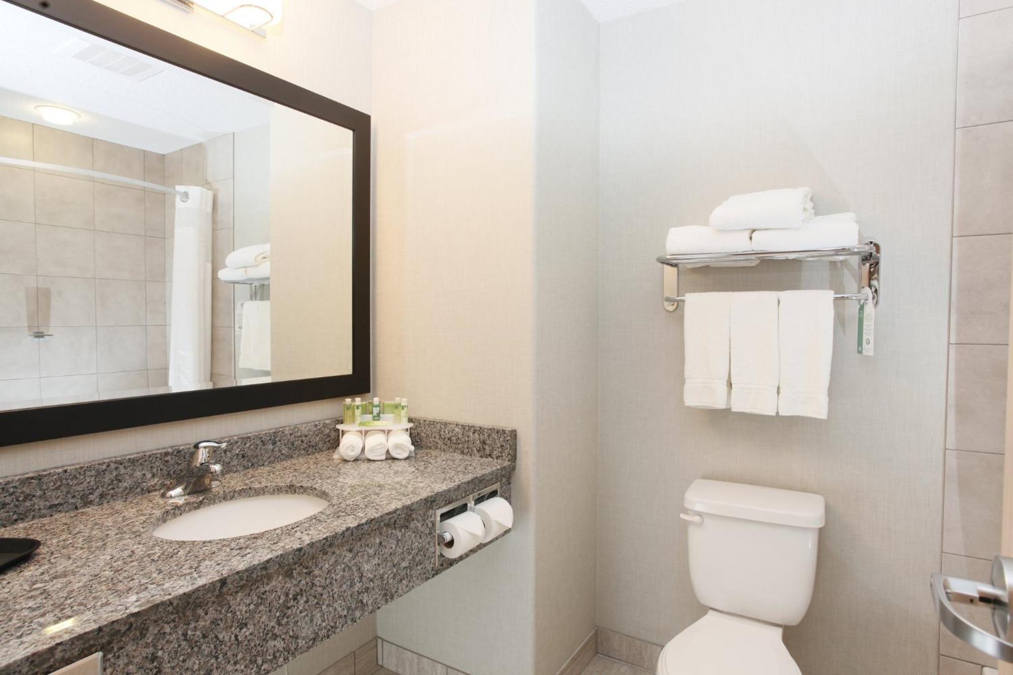 Holiday Inn Express Fort St John By Ihg Fort St. John Zewnętrze zdjęcie