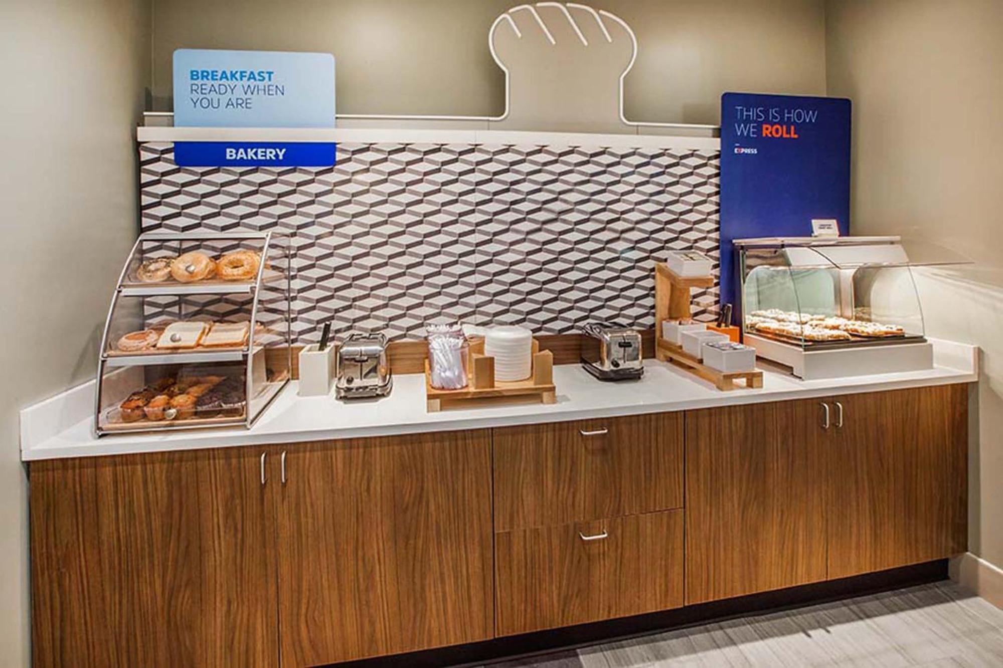Holiday Inn Express Fort St John By Ihg Fort St. John Zewnętrze zdjęcie