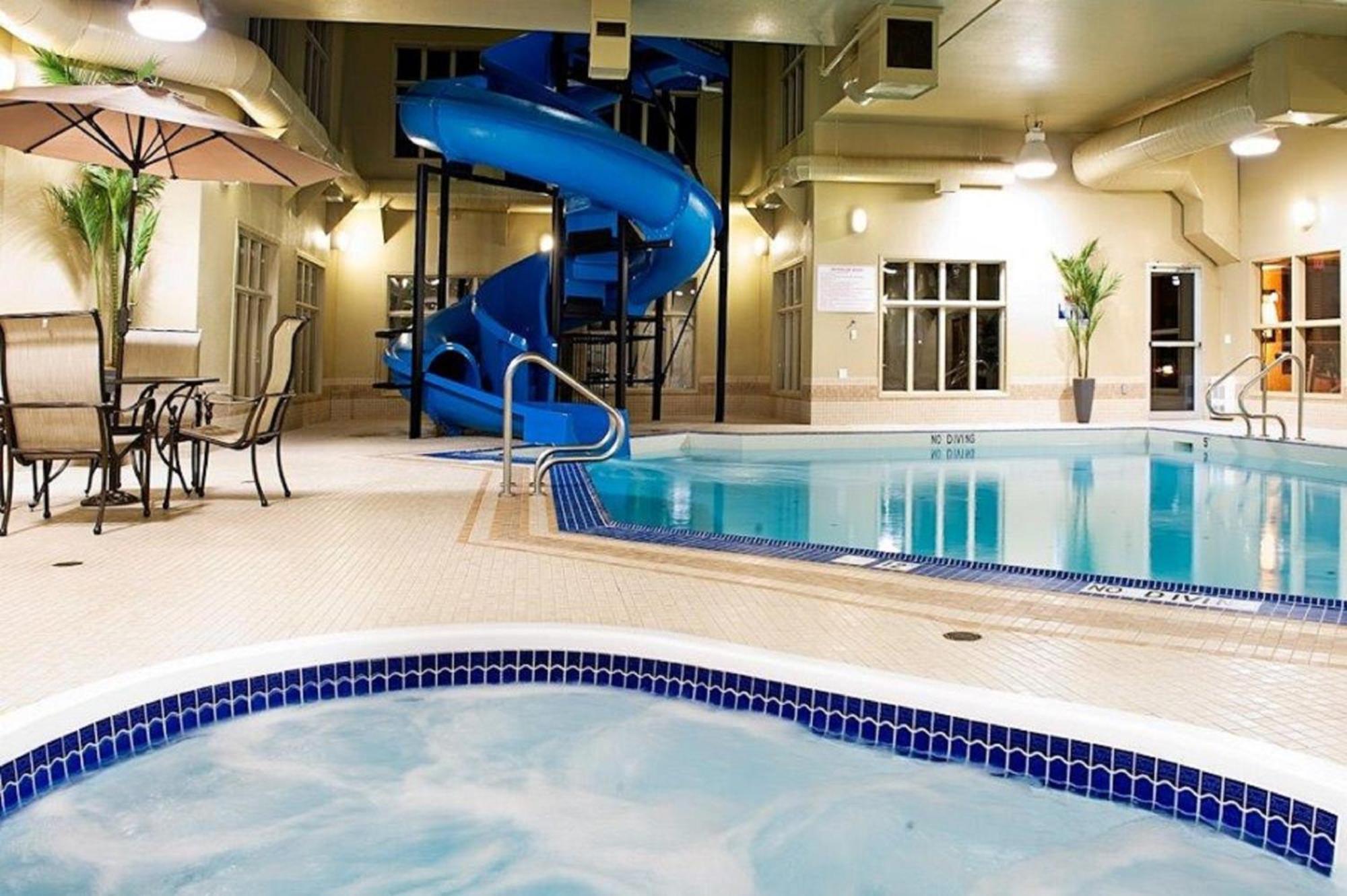 Holiday Inn Express Fort St John By Ihg Fort St. John Zewnętrze zdjęcie