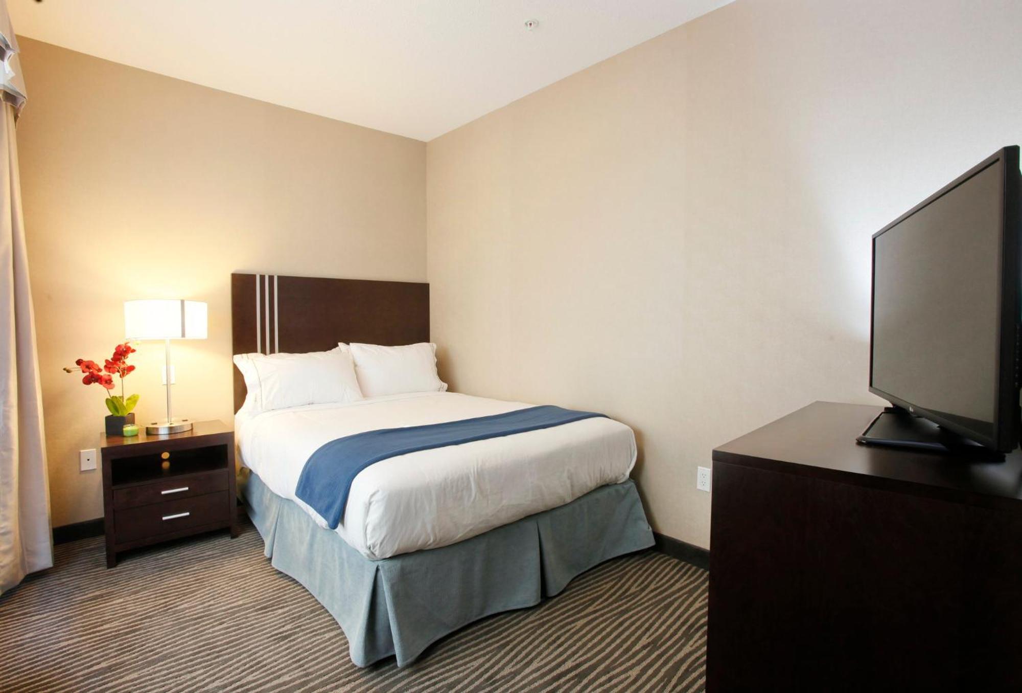 Holiday Inn Express Fort St John By Ihg Fort St. John Zewnętrze zdjęcie