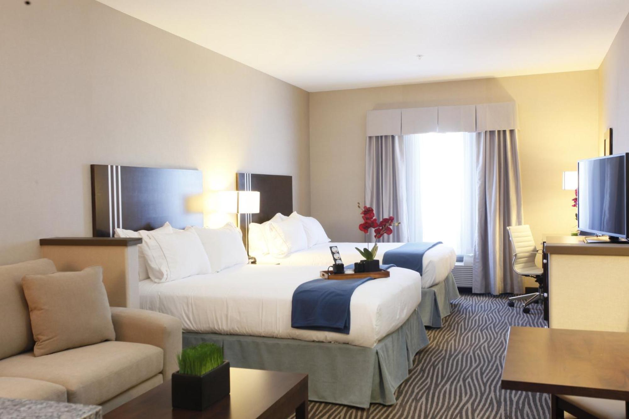 Holiday Inn Express Fort St John By Ihg Fort St. John Zewnętrze zdjęcie