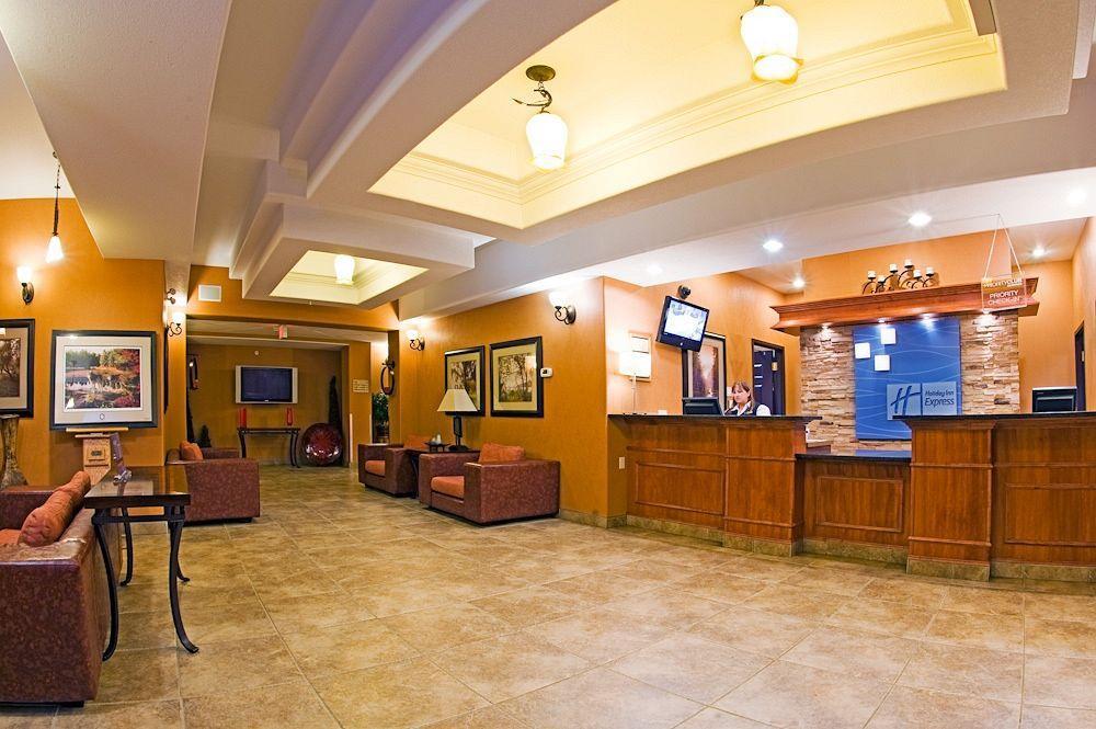 Holiday Inn Express Fort St John By Ihg Fort St. John Zewnętrze zdjęcie