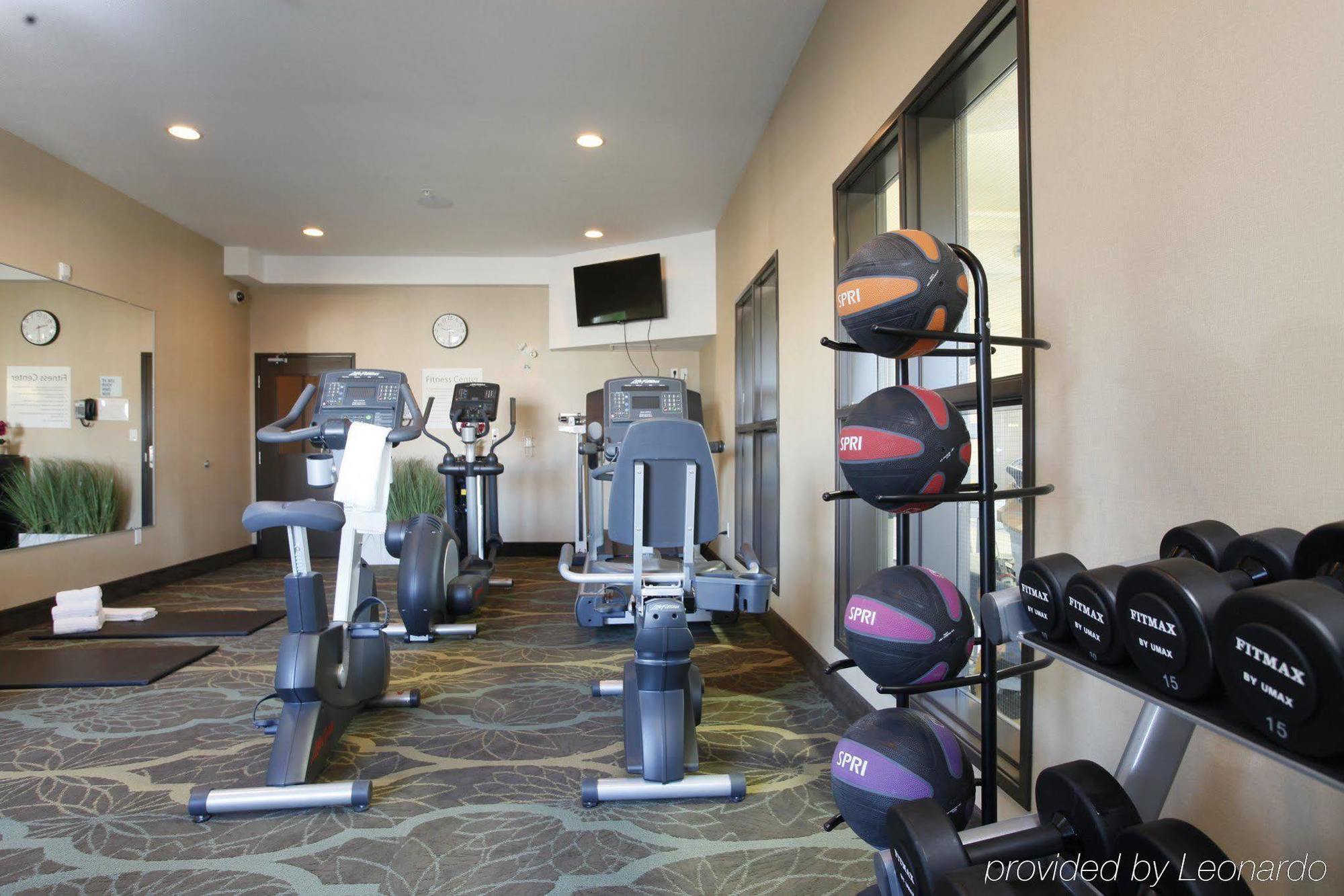 Holiday Inn Express Fort St John By Ihg Fort St. John Zewnętrze zdjęcie